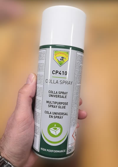 Colla spray attaccatutto