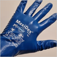 Dettaglio guanti ATG 19-007