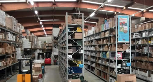 Magazzino ferramenta